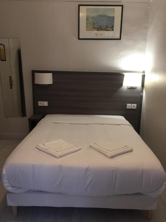 Pax Hotel Paris Exteriör bild