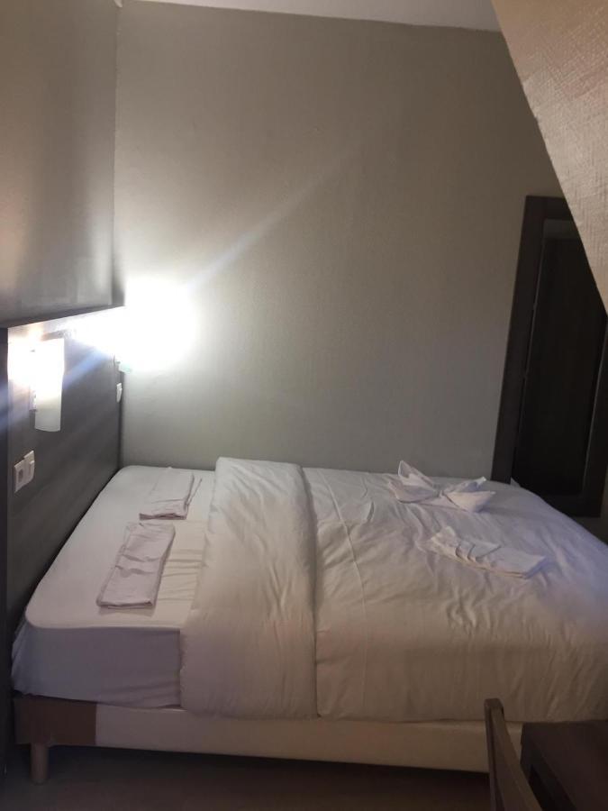 Pax Hotel Paris Exteriör bild